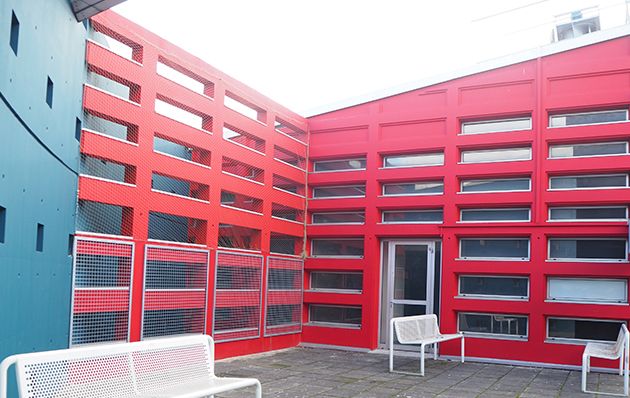 Lagreze Batiment & Ideal Peinture - Nos métiers - Réalisation Lycée des Arènes - Façade